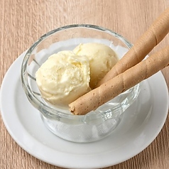 濃厚バニラアイスクリーム キャラメル風味