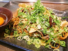ぼっかけ焼きそば(生卵付き)
