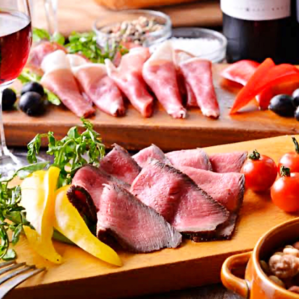 美味しい肉料理を中心にご用意させて頂きました。