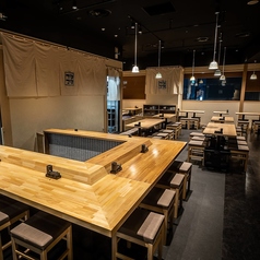 博多かわ串 高知餃子 酒場フタマタ 西新橋店の雰囲気1