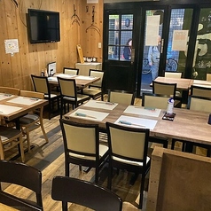 【貸切】温かみのある柔らかい雰囲気の中で、貸切の宴会を承っております。まずは人数などお気軽にご相談ください。