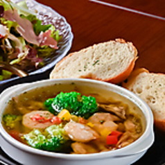 野菜とえびのアヒージョ