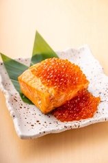 鮭の炭火焼いくらのせ