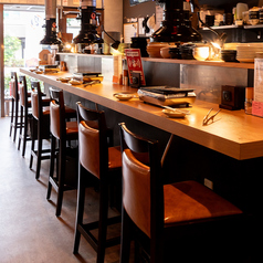 【様々なシーンに◎】デートや友人とのお食事にもご利用しやすいお席です