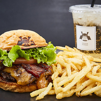 トッピングも充実◎自分好みにカスタム可能です！