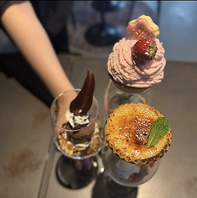 夜パフェや種類豊富なスイーツ