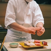 『にぎり寿司』は時期によってはメニューに無くなることが有りますが、言って頂ければササッとにぎりますよ。おまかせにはなりますが、この道20年のベテランの料理長になんでもお任せ下さい！ネタはもちろん、しゃりに使う合わせ酢にもこだわっています