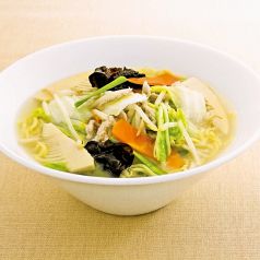 野菜たっぷりのタンメンはヘルシーなおいしさ☆