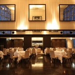 肩肘はらずにいつでも立ち寄れるような親しみやすい空間とプライスを