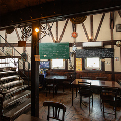 イタリアンカッフェクサナギでは10名でも貸切可能です！もちろん、それ以上の数でもOK。2Fだけではなく3Fもあるので、大人数の場合でも気軽にお問い合わせください。また、貸切の場合はコスパよく美味しいものを食べられるパーティーコースがおすすめ◎