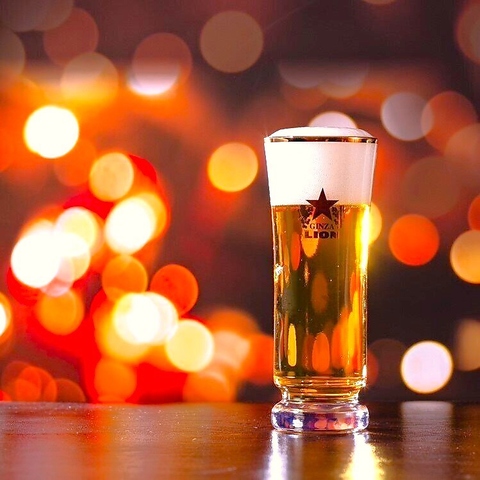 銀座ライオンの伝統「一度注ぎ」生ビールのすっきりとしたのどごしと伝統の洋食を
