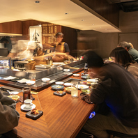 目の前で繰り広げられる食のエンターテイメント！