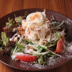 半熟卵のパルメザンポテサラ