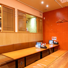 足を伸ばしながら、のんびりとお食事を愉しめるので長時間の宴会にも最適◎