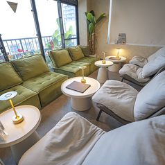 当店は貸切可能なので、歓送迎会・イベント・オフ会・結婚式二次会etc 様々なシーンでご利用頂けます♪映像を流したり、カラオケ、ゲーム等々なんでもできる巨大プロジェクターも有◎