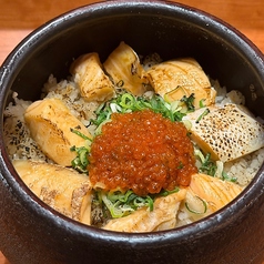 鮭ハラスと贅沢イクラの親子土鍋ご飯