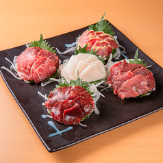 馬肉料理専門 かぶと馬 日本橋店の写真2