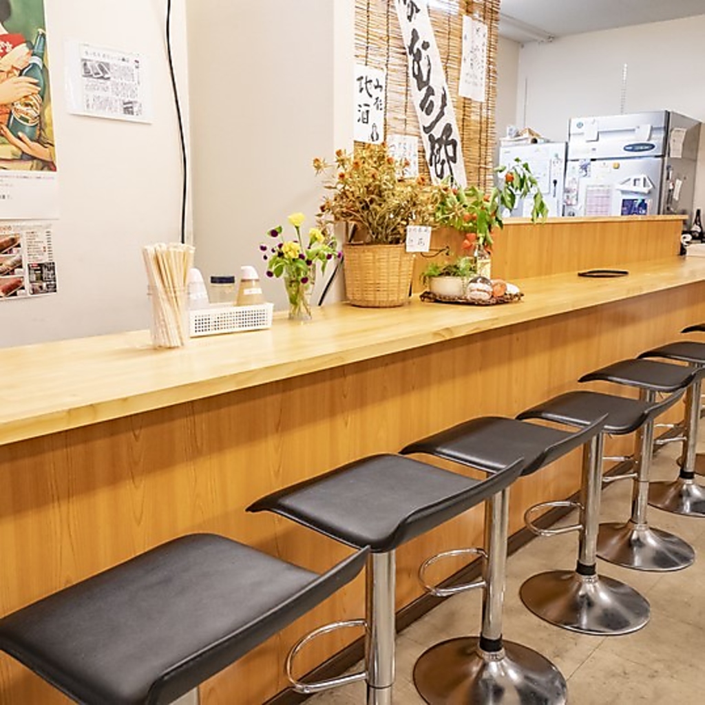 一人飲みも是非◎カウンター席もご用意しておりますのでお気軽にどうぞ！