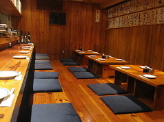 お座敷席ございます。