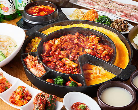 ボリュームたっぷりで大満足！本格的な韓国料理をぜひお楽しみください♪