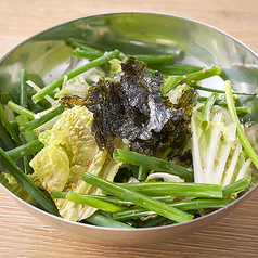 韓国風!葉ねぎと白菜のチョレギサラダ