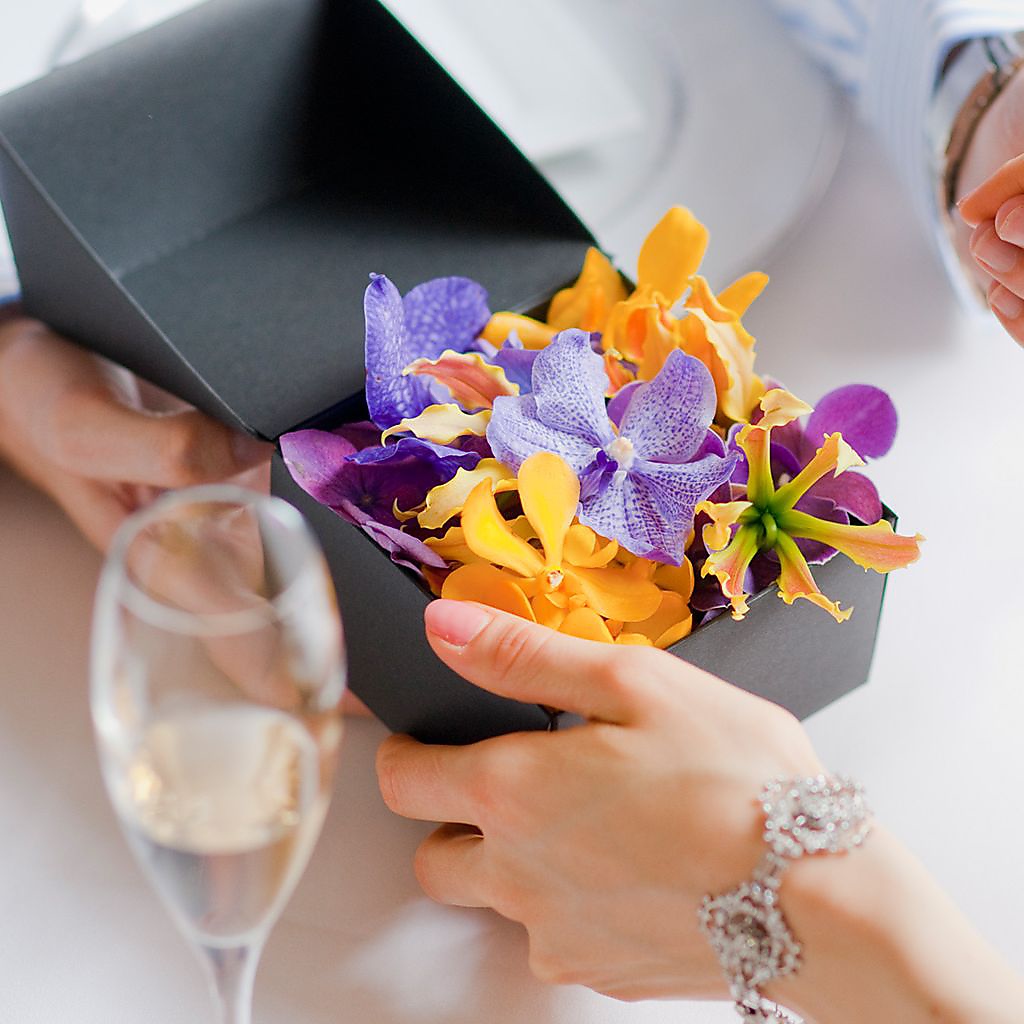 大切な方との時間にフラワーボックスで彩って