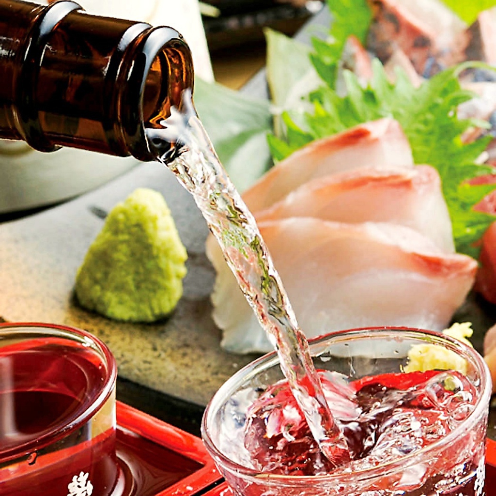 当店は市場より毎朝仕入れているので鮮度抜群◎厳選した日本酒と合わせてお召し上がり下さい♪