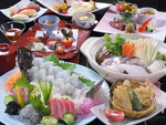 女将と料理長が厳選してご用意する会席コースは、駿河湾旬魚や静岡産食材など大満足な内容です。