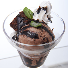 チョコミニパフェ