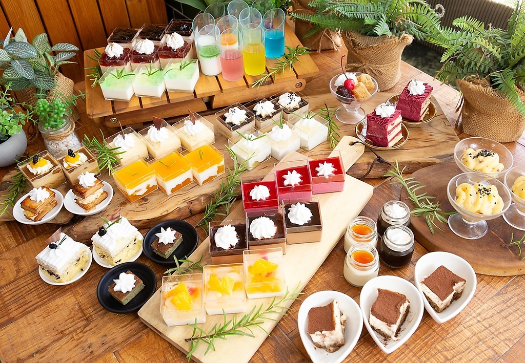 元パティシエ監修、全て手作りスイーツをご用意しております！