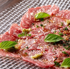 ●熟成肉のカルパッチョ