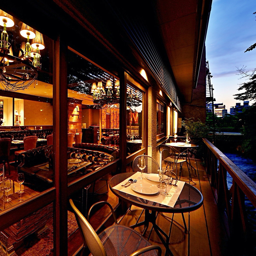 テラス席もご用意