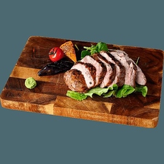 浜中ホエイ豚腕肉の炭火焼き