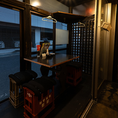 オープンなテラス席☆冷暖房完備！個室的雰囲気にテラス席の常連さんもいますよ！！