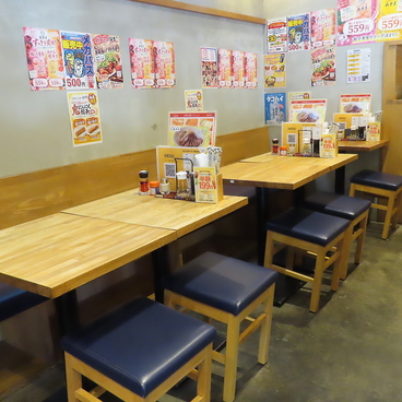 元祖仙台ひとくち餃子 あずま 名掛丁店の雰囲気1