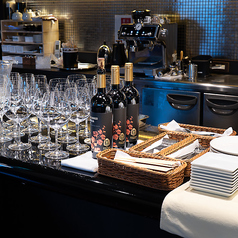 歓送迎会・祝賀会・企業様の会食・お誕生日会など様々なシーンで貸切利用を承っております。