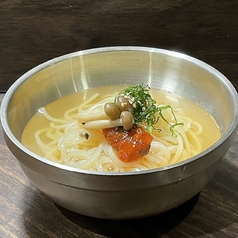 〆の梅しそ冷麺