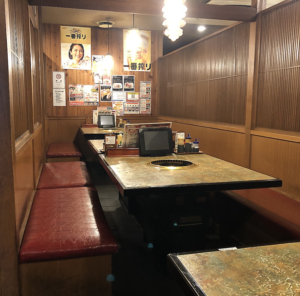 半個室最大24名様までOKその他6名様用個室もございます。少人数から大人数のグループまで対応可能！