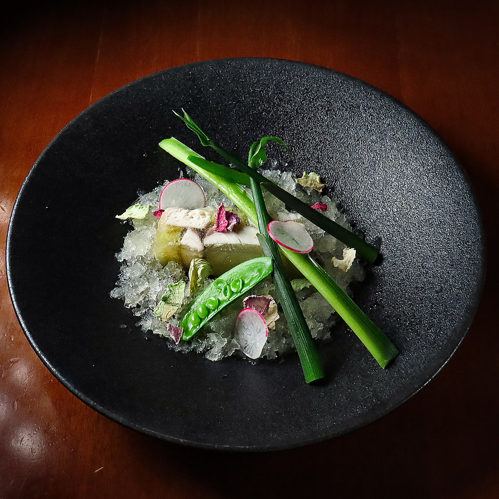 季節の食材を使ったフレンチ。女性に人気のスイーツは、シェフのこだわりが詰まった絶品揃いです◎