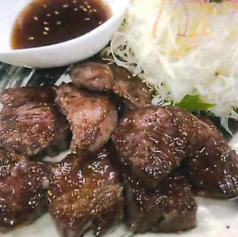 人気NO.1のミニステーキ定食は当店自慢の看板メニュー