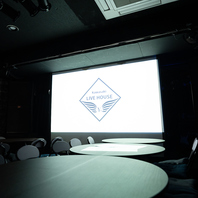 プロジェクターもご用意！！