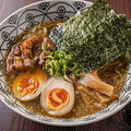 料理メニュー写真 醤油ラーメン