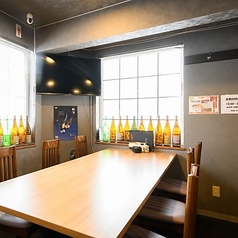 2名様掛けのテーブル席×2卓ご用意しております♪