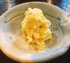 いぶりがっことベーコンのポテトサラダ