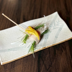 金目鯛の炙り芽葱巻き