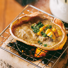 魚ます名物！蟹みその甲羅焼き