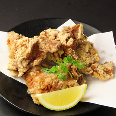 自家製の鶏唐揚げ　じゅんじゅわあ