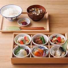 ●【朝限定】一汁六菜定食
