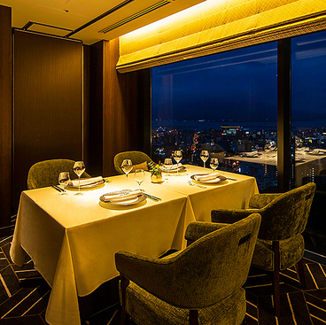 フランス料理 ル シエル SHIROYAMA HOTEL kagoshimaの雰囲気1