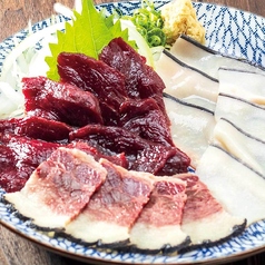 鯨三種盛り刺身